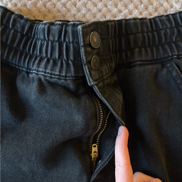 Forever 21 Women’s Distressed Black Jean Mini Skirt | M - Picture 3 of 5